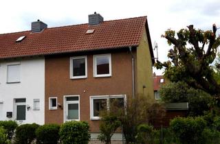 Haus kaufen in Grünberger Weg 24, 38640 Goslar, bezugsfreies Einfamilienreihenendhaus in 38640 Goslar in guter Lage