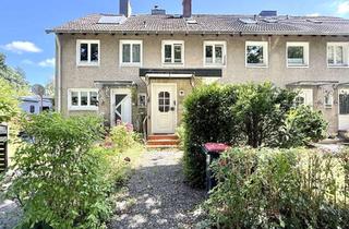 Reihenhaus kaufen in 22391 Poppenbüttel, ***RESERVIERT***Platzwunder: Mittelreihenhaus mit ca. 82 qm Wfl. und 30 qm Nutzfläche