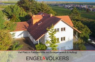 Villa kaufen in 67271 Neuleiningen, Viel Platz in hochwertiger, barrierefreier Familien-Villa mit Einliegerbereich & Aufzug!