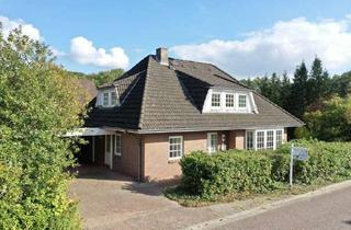 Einfamilienhaus kaufen in 27383 Scheeßel, Geräumiges Einfamilienhaus mit Doppelcarport und Renovierungspotenzial