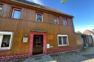 Einfamilienhaus kaufen in 04442 Zwenkau, Einfamilienhaus in zentraler ruhiger Lage von Zwenkau mit Doppelgarage zu verkaufen