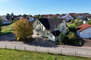 Doppelhaushälfte kaufen in 67685 Erzenhausen, Geräumige Doppelhaushälfte aus 2002 in grüner Lage