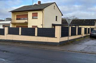 Einfamilienhaus kaufen in 56295 Kerben, Einfamilienhaus in Kerben mit vielseitigen Nutzungsmöglichkeiten!