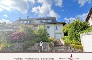 Haus kaufen in 76593 Gernsbach, Modernisierte DHH mit herrlichem Garten, Balkon und Doppelgarage in top gepflegtem Zustand!