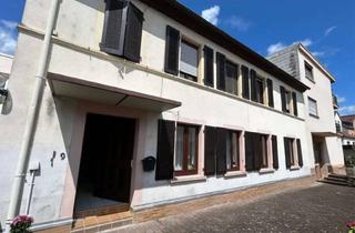 Haus kaufen in 67742 Lauterecken, Charmantes Stadthaus mit vielseitiger Nutzungsmöglichkeit im Herzen von Lauterecken