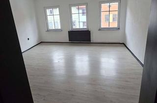 Haus mieten in 98574 Schmalkalden, Neu saniertes Reihenhaus mit Garten in ruhiger Lage – 190 m², 6,5 Zimmer
