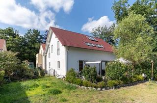 Anlageobjekt in 14547 Beelitz, Zweifamilienhaus mit einer freien Einheit | Grünlage | Familienfreundlich