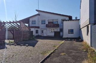 Anlageobjekt in Die Ammenwiese 13a, 68642 Bürstadt, Großzügiges, renovierungsbedürftiges Wohn-/Lagerhaus in Bürstadt