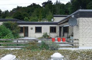 Einfamilienhaus kaufen in 52134 Herzogenrath, Herzogenrath - Herzogenrath - Einfamilienhaus in Waldrandlage mit Terrasse und Blick auf die Burg