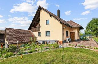 Haus kaufen in 91241 Kirchensittenbach, Gepflegtes Zweifamilienhaus auf großem Grundstück in Kirchensittenbach