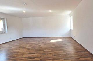 Wohnung kaufen in 89129 Langenau, Langenau - Moderne 3,5 Zimmer-Wohnung mit Loggia und Garage in Langenau
