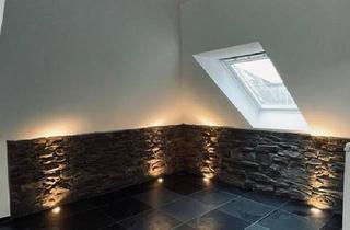 Wohnung kaufen in 58511 Lüdenscheid, Lüdenscheid - Hochwertige 2-Zimmer-DG-Wohnung mit Balkon & EBK - Vogelberg