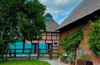 Haus kaufen in 27612 Loxstedt, Loxstedt - Resthof mit Naturteich in Alleinlage von privat