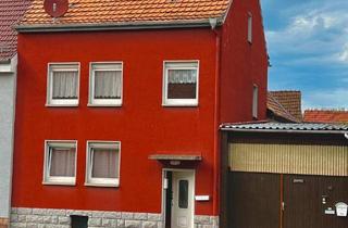 Reihenhaus kaufen in 99880 Waltershausen, Waltershausen - Schönes Haus mit großer Scheune,Werkstatt und Garagen.