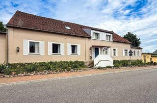 Haus kaufen in 14827 Wiesenburg, Wiesenburg/Mark - Stilvolles Herrenhaus mit historischem Flair und großzügigem Raumkonzept
