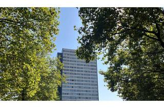 Wohnung kaufen in 20259 Eimsbüttel, Stilvolles Apartment mit Loggia, TG-Stellplatz und Blick über die Dächer von Hamburg (vermietet)