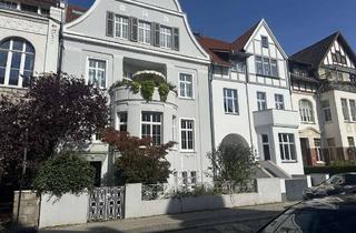 Wohnung kaufen in 30625 Kleefeld, Altbaujuwel & ideal für Familien/Wohnen und Arbeiten: Maisonette mit Gartenzugang (2 WHG. im Paket)