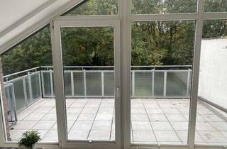 Wohnung kaufen in Westring 27 b, 46242 Bottrop, von Privat: freie 2-Zimmer-Dachgeschosswohnung (MFH 6 Whg.), Sonnen-Terrasse mit Blick ins Grüne