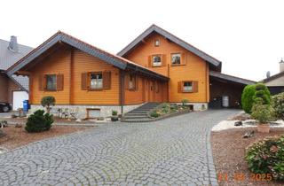 Haus kaufen in Kreuzstraße 44/46, 53909 Zülpich, Großzügiges Zweifamilienhaus mit 7-Zimmern und Garage in Zülpich