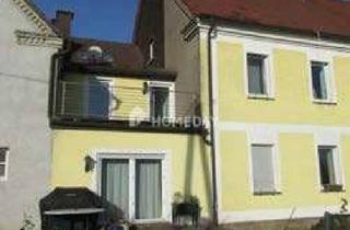 Mehrfamilienhaus kaufen in 58640 Iserlohn, Charmantes Mehrfamilienhaus mit privater Erbpacht – Wohnen im Grünen mit Pferdehaltung