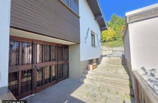 Einfamilienhaus kaufen in 54668 Echternacherbrück, Großzügiges Einfamilienhaus mit Einliegerwohnung in ruhiger Toplage von Echternacherbrück