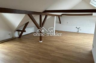 Wohnung mieten in 06132 Halle, Charmante Dachgeschoss Wohnung mit Einbauküche und Stellplatz