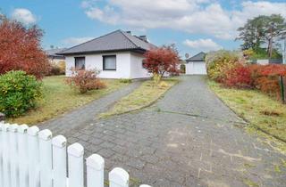 Garagen kaufen in 21279 Hollenstedt, Wunderschöner Walmdach-Bungalow in Hollenstedt ! Familienfreundlich und barrierearm in Top-Lage