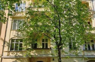 Wohnung kaufen in Stephanstraße 33, 12167 Berlin, Berlin - vermietete Stuckaltbauwohnung mit Loggia