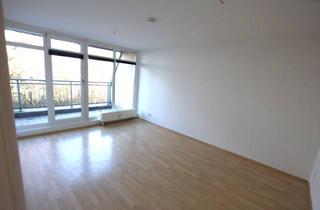 Wohnung kaufen in Streitstraße 42, 13587 Spandau, Dachgeschoß mit Grünblick und WestBalkon 2 Zimmer