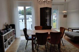 Wohnung kaufen in 77933 Lahr, Großzügige, helle 2,5-Zimmer-Wohnung mit tollem Ausblick, ideal für Paare oder Singles