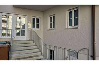 Wohnung mieten in Am Schwall, 86150 Innenstadt, Sanierte 3-Zi-Wohnung mit Loggia in Augsburg Innenstadt