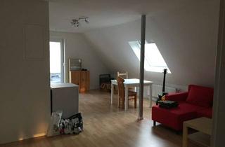 Wohnung mieten in Ehmannstraße 28, 89081 Jungingen, Helle 3-Zimmer Wohnung im DG in Ulm-Jungingen