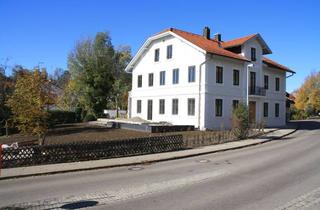 Wohnung mieten in Kirchplatz, 87487 Wiggensbach, Sehr schön sanierter Altbau, geräumige 3-Zi-Dachgeschoßwohnung in Ermengerst im Oberallgäu