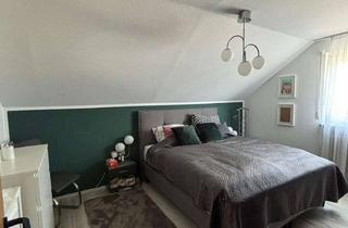 Wohnung mieten in Lausitzerstraße 29, 89233 Neu-Ulm, Helle 2-Zimmer Dachgeschosswohnung mit Balkon in Neu-Ulm