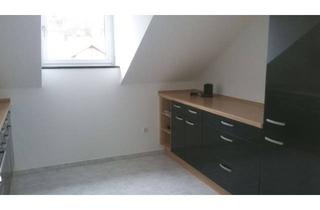 Wohnung mieten in Hofmarkstraße 21a, 93152 Nittendorf, 3-Zimmer Dachgeschosswohnung mit Balkon und Garage in Nittendorf