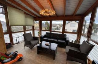 Wohnung mieten in Lessingstraße 12, 68799 Reilingen, Neuwertige klimatisierte Wohnung mit vier Zimmern sowie Balkon und Einbauküche in Reilingen