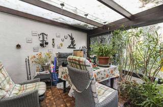Haus kaufen in 41236 Rheydt, Kleine Oase: Gepflegtes Reihenmittelhaus mit Garten in Citylage