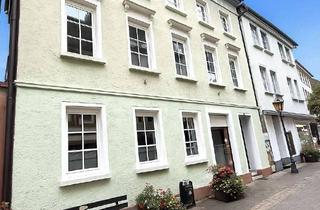 Haus kaufen in 69412 Eberbach, Denkmalgeschütztes Wohn- und Geschäftshaus mit ca. 184 m² im Herzen der Altstadt von Eberbach