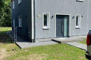 Haus mieten in Sanddornstraße 10b, 16515 Oranienburg, Doppelhaushälfte BJ. 2022, DHH 4-Zimmer, 108 qm, EBK, Kamin, großer Garten, bei Oranienburg