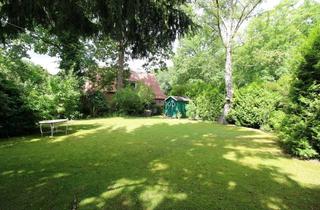 Grundstück zu kaufen in 22559 Rissen, Großes Ein- oder Zweifamilienhaus in Hamburg-Rissen - großes Baufenster + zwei Vollgeschosse