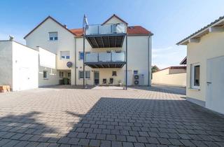 Wohnung kaufen in 85111 Adelschlag, Top Wohnung in energetisch saniertem Gebäude mit Balkon und Garagen-Stellplatz (Energieeffizienz A!)