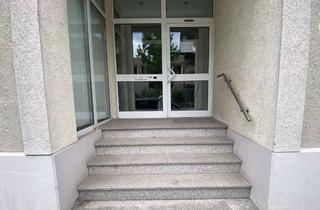 Wohnung kaufen in 68259 Wallstadt, Arztpraxis - auch ideal als Büro für RA, Steuerberater od. Physiotherap. Praxis. Erbpacht-Immobilie
