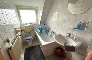 Wohnung kaufen in 61440 Oberursel, 2 Zi. DG-Wohnung mit 42 m² Wfl., Küche, Bad, vermietet! Nahe zu U-Bahn + Einkaufen, ruhige Lage!