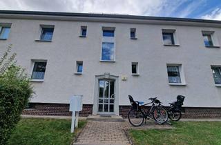 Wohnung kaufen in Karl-Marx-Platz, 04442 Zwenkau, Bezugsfreie 4-Zimmer Wohnung im 1. OG in Zwenkau - Provisionsfrei