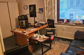 Wohnung kaufen in Hafenstraße 176, 27568 Lehe, Perfekt für Ihre eigene Gestaltung! Ehemalige Praxis, bald 1 oder 2 Wohnungen?