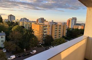 Wohnung kaufen in Heerstraße 378, 13593 Spandau, Sehr helle und schöne 1 - Zimmer-Wohnung mit Einbauküche und Balkon in Berlin Spandau
