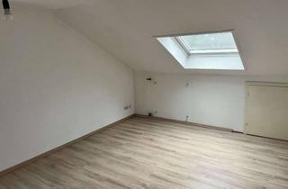 Wohnung mieten in Stobäusstr. 76, 82515 Wolfratshausen, Renovierte 1-Zimmer Dachgeschosswohnung in Wolfratshausen