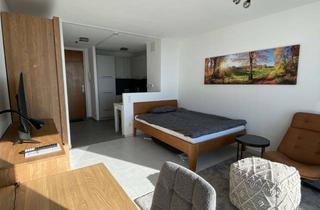 Wohnung mieten in Freischützstraße 110, 81827 Bogenhausen, Modernisierte 1-Zimmer-Wohnung mit Luxus- Vollmöblierung in München Bogenhausen