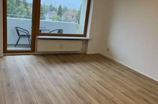 Wohnung mieten in Königsberger Straße 33, 90766 Hardhöhe, Frisch renovierte 1-Zimmer-Wohnung mit Balkon – ideal für Singles oder Pendler!