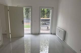 Wohnung mieten in Klörenstraße 81, 46045 Styrum, Vollständig renovierte Wohnung mit dreieinhalb Zimmern und Terrasse in Oberhausen